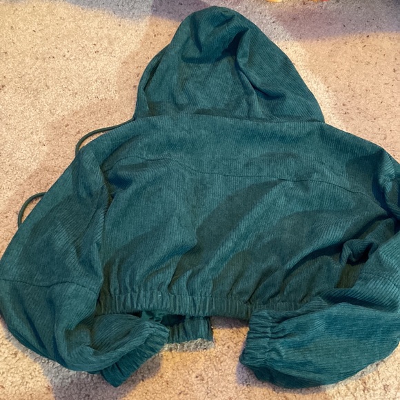 Green corduroy cropped jacket. Shein brand, size small. - Picture 5 of 5